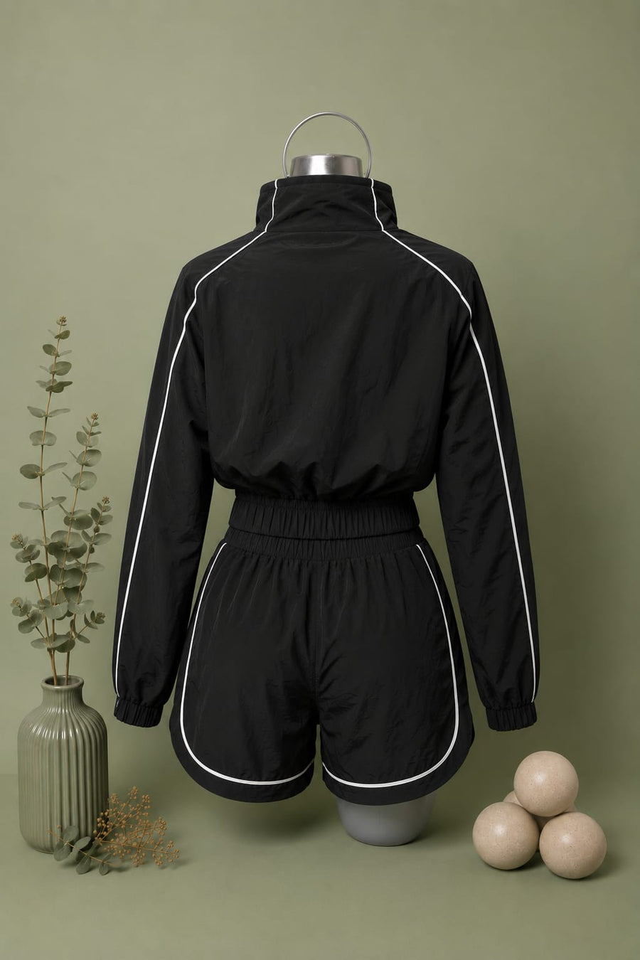 Set Rompevientos Luxury Fit Negro | Chamarra + Short Deportivo + 1 Calcetas de regalo